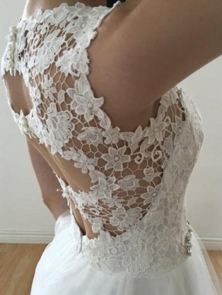 Sleeveless Floral Lace Ivory Wedding Gown